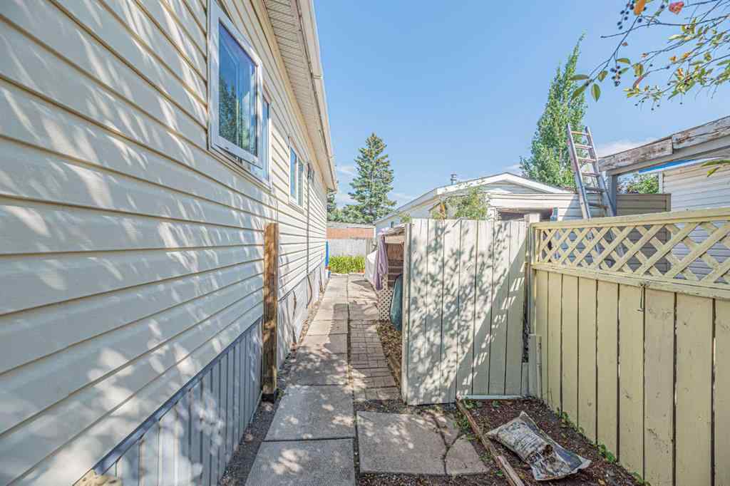 MLS® A2255734 - Unit #102 3223 83 Street NW in Greenwood/Greenbriar Calgary, Mobile