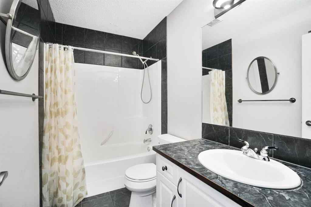 MLS® A2255736 - 717 Nolan Hill Boulevard NW in Nolan Hill Calgary, Residential