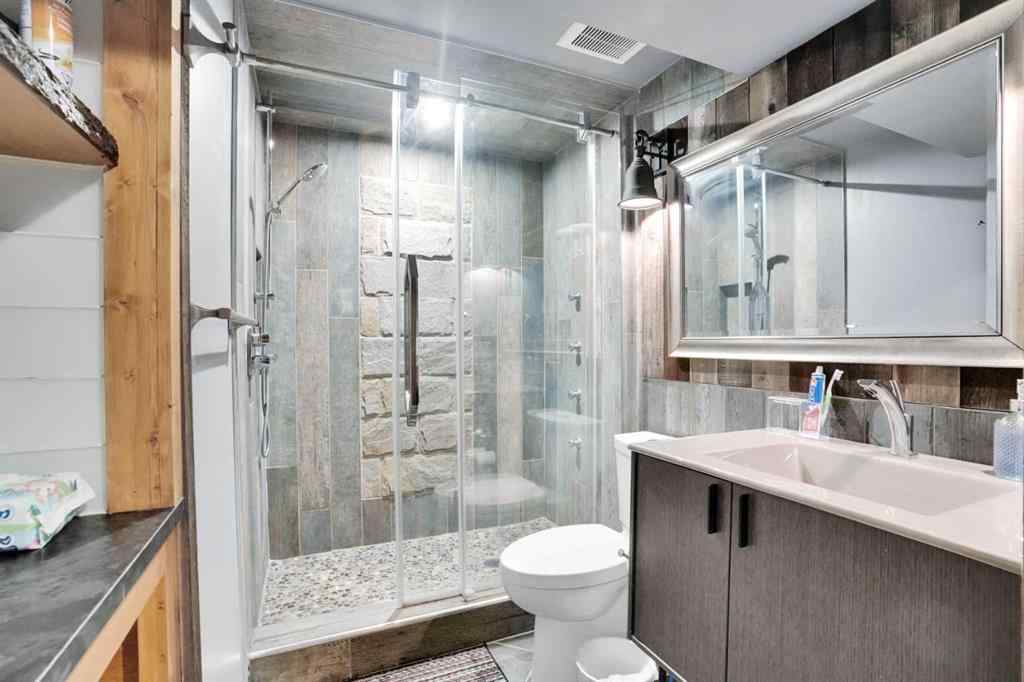 MLS® A2255736 - 717 Nolan Hill Boulevard NW in Nolan Hill Calgary, Residential