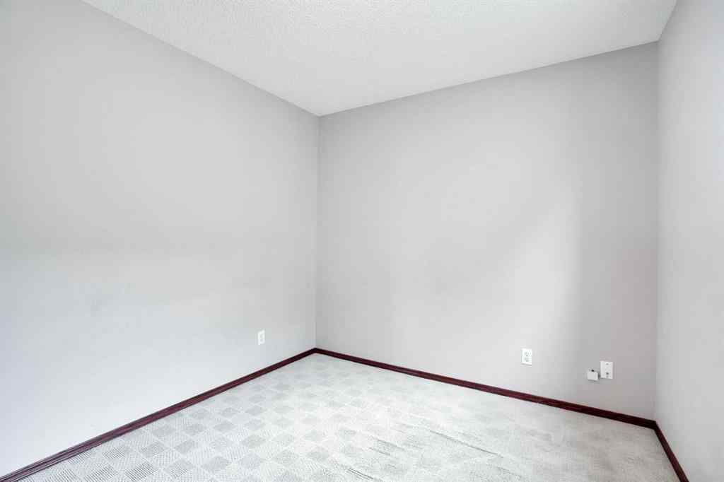 MLS® A2255736 - 717 Nolan Hill Boulevard NW in Nolan Hill Calgary, Residential