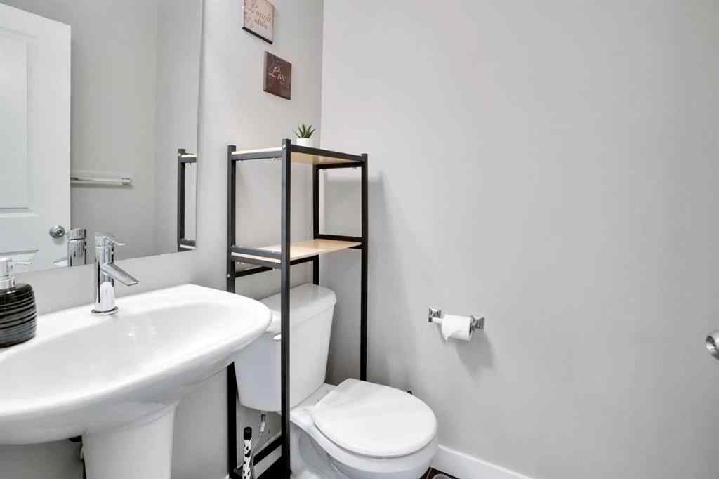 MLS® A2255736 - 717 Nolan Hill Boulevard NW in Nolan Hill Calgary, Residential