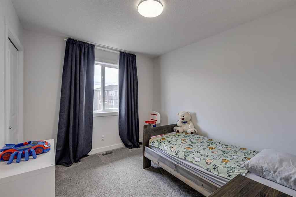 MLS® A2255738 - 452 Creekrun Crescent SW in Cobblestone Creek Airdrie, Residential