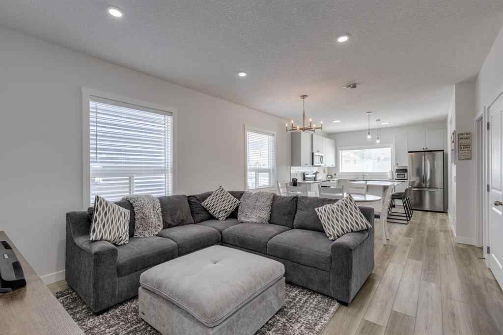 MLS® A2255738 - 452 Creekrun Crescent SW in Cobblestone Creek Airdrie, Residential