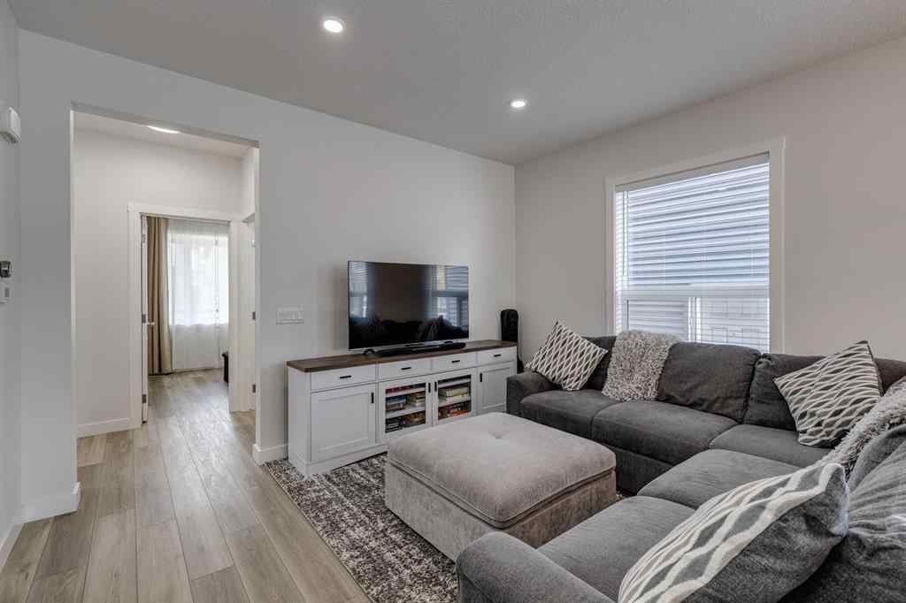 MLS® A2255738 - 452 Creekrun Crescent SW in Cobblestone Creek Airdrie, Residential