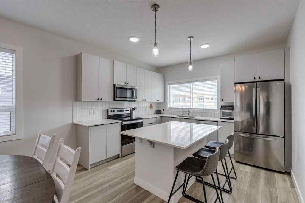 MLS® A2255738 - 452 Creekrun Crescent SW in Cobblestone Creek Airdrie, Residential