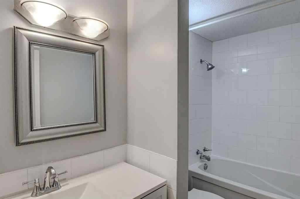 MLS® A2255740 - 3014 Dover Crescent SE in Dover Calgary, Residential