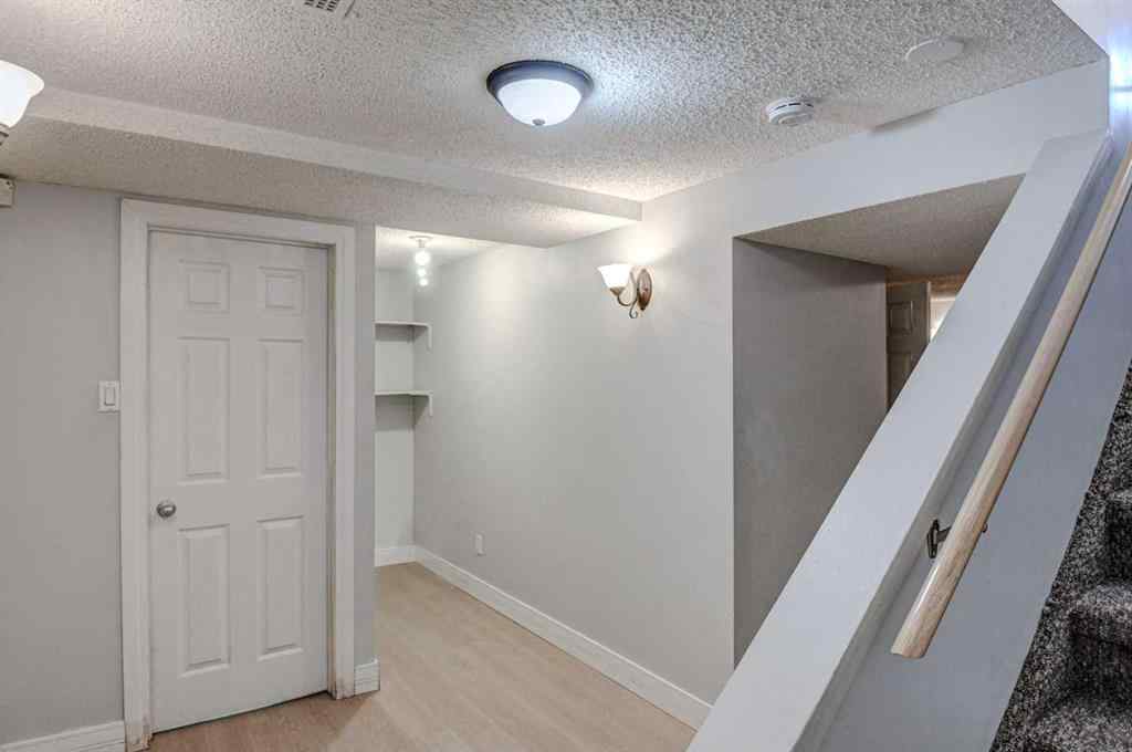 MLS® A2255740 - 3014 Dover Crescent SE in Dover Calgary, Residential
