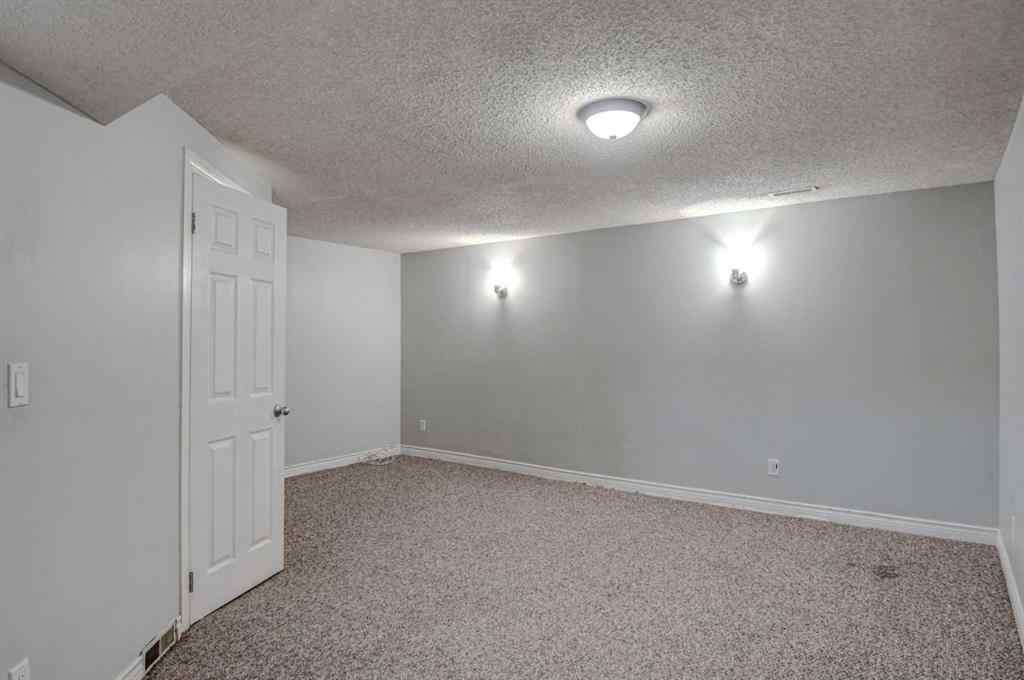 MLS® A2255740 - 3014 Dover Crescent SE in Dover Calgary, Residential