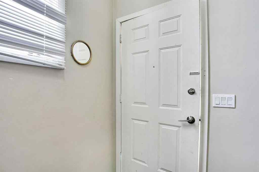 MLS® A2255742 - 3632 39 Street NE in Whitehorn Calgary, Residential