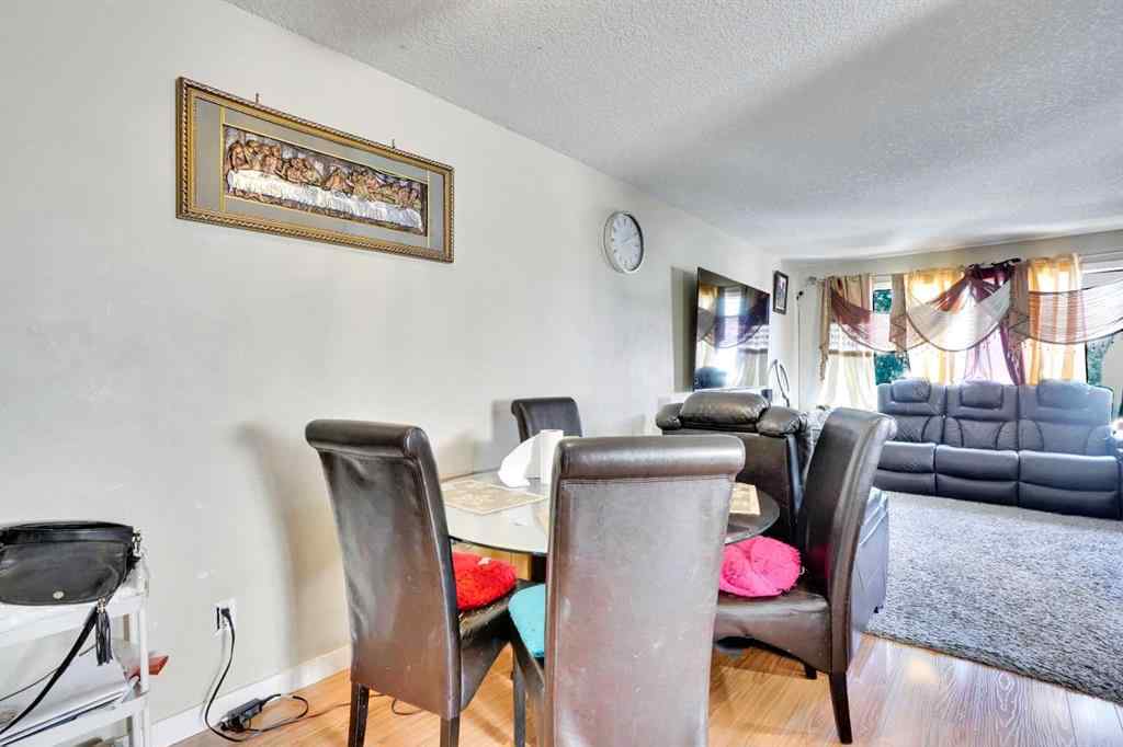 MLS® A2255742 - 3632 39 Street NE in Whitehorn Calgary, Residential