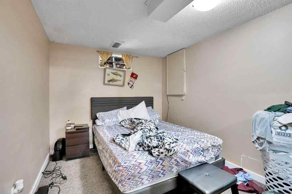 MLS® A2255742 - 3632 39 Street NE in Whitehorn Calgary, Residential