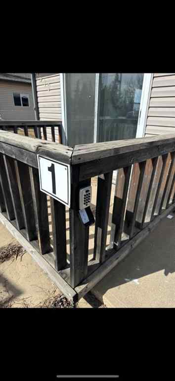 MLS® A2255743 - 9510 100 Avenue  in NONE Sexsmith, Multi-Family