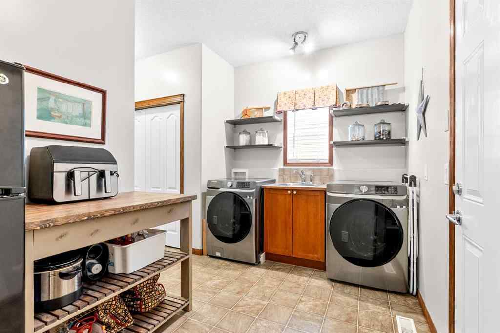 MLS® A2255748 - 149 Tanner Close SE in Thorburn Airdrie, Residential