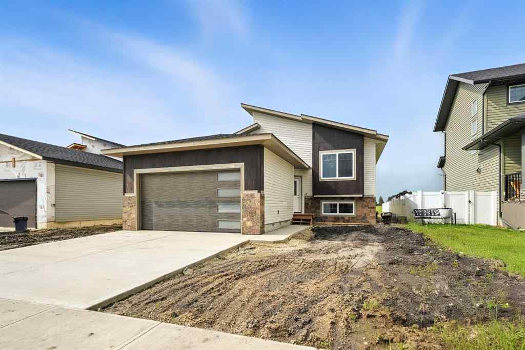 MLS® A2255749 - 62 Metcalf Way  in Metcalf Ridge Lacombe, Residential