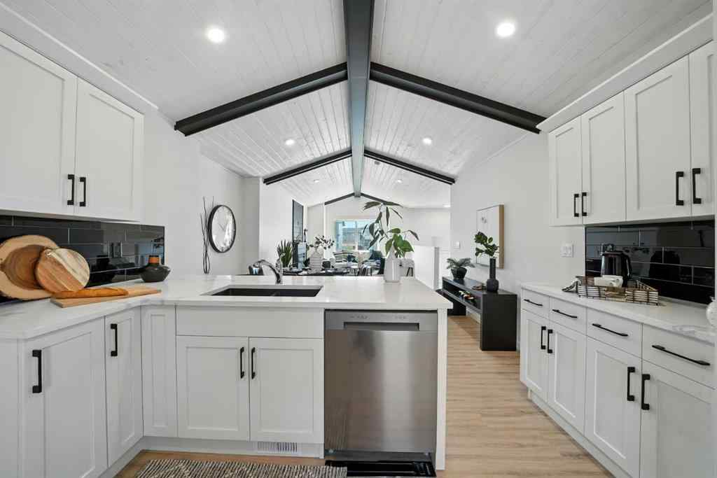 MLS® A2255749 - 62 Metcalf Way  in Metcalf Ridge Lacombe, Residential
