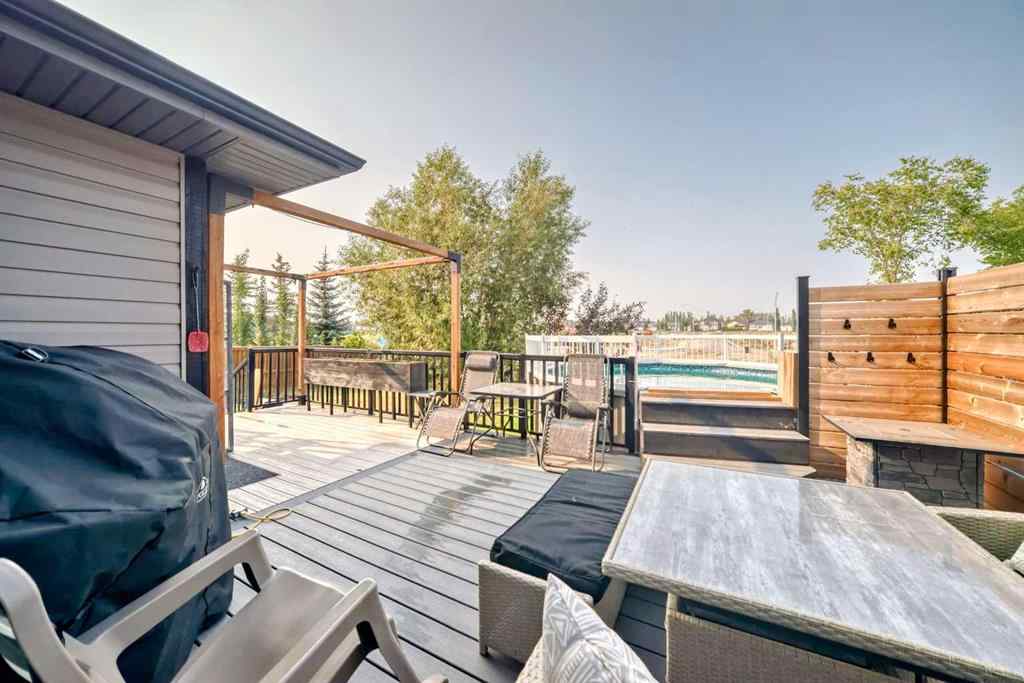 MLS® A2255752 - 332 Ranch Close  in The Ranch_Strathmore Strathmore, Residential