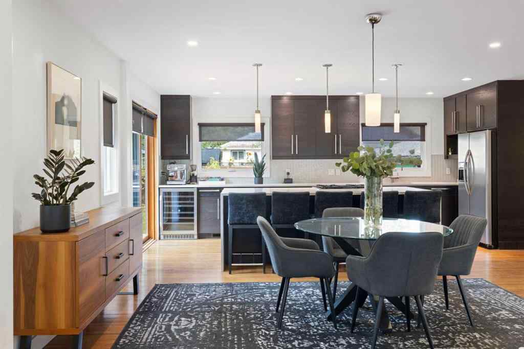 MLS® A2255753 - 28 Glamorgan Drive SW in Glamorgan Calgary, Residential