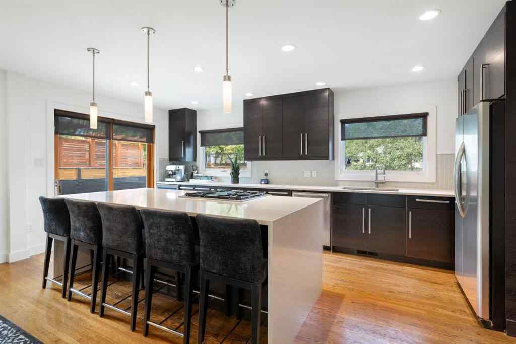 MLS® A2255753 - 28 Glamorgan Drive SW in Glamorgan Calgary, Residential