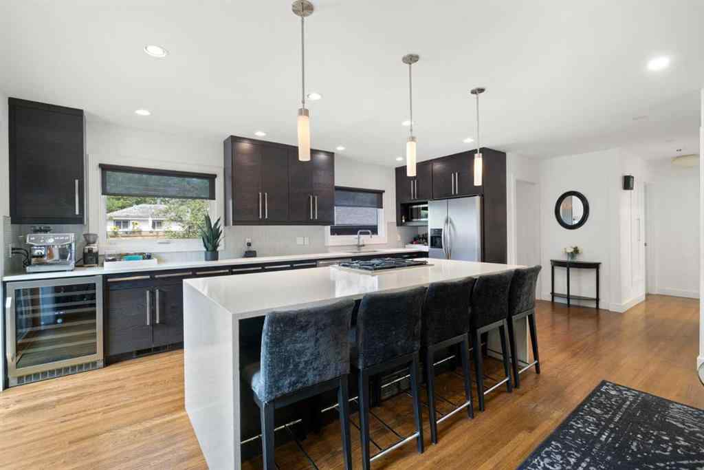 MLS® A2255753 - 28 Glamorgan Drive SW in Glamorgan Calgary, Residential