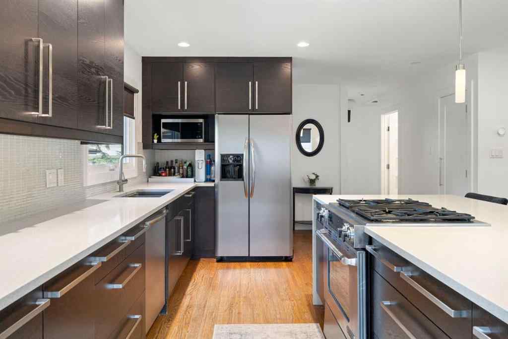 MLS® A2255753 - 28 Glamorgan Drive SW in Glamorgan Calgary, Residential