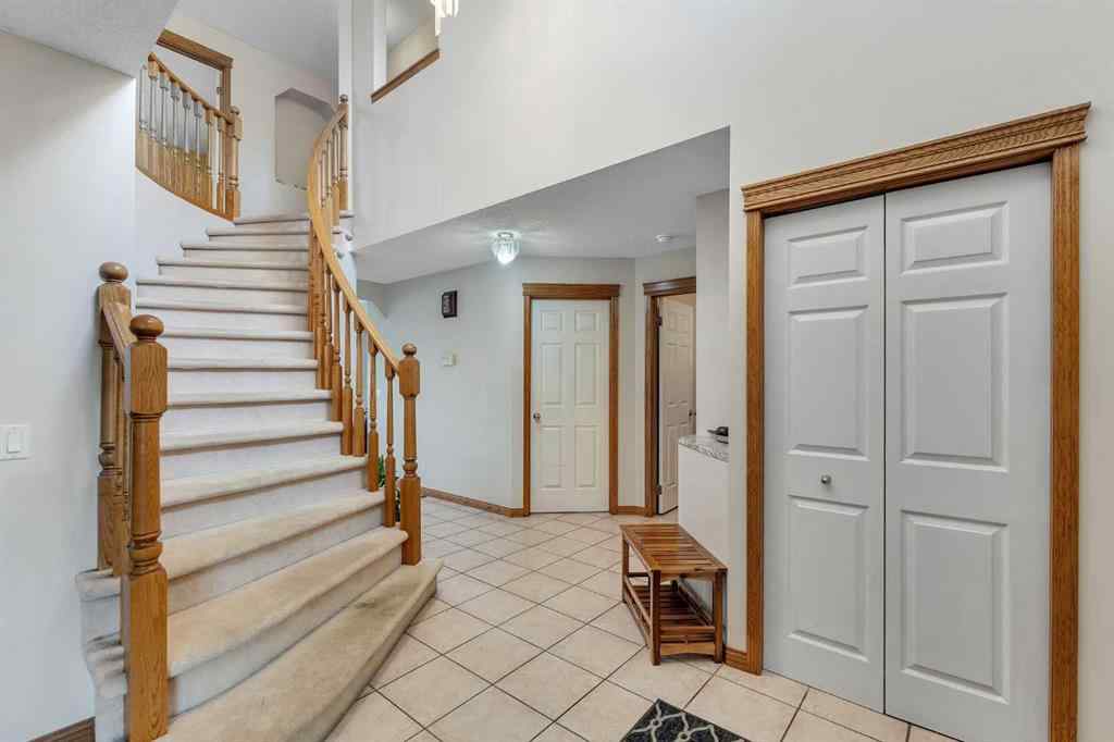 MLS® A2255755 - 220 Edgeridge Gardens NW in Edgemont Calgary, Residential