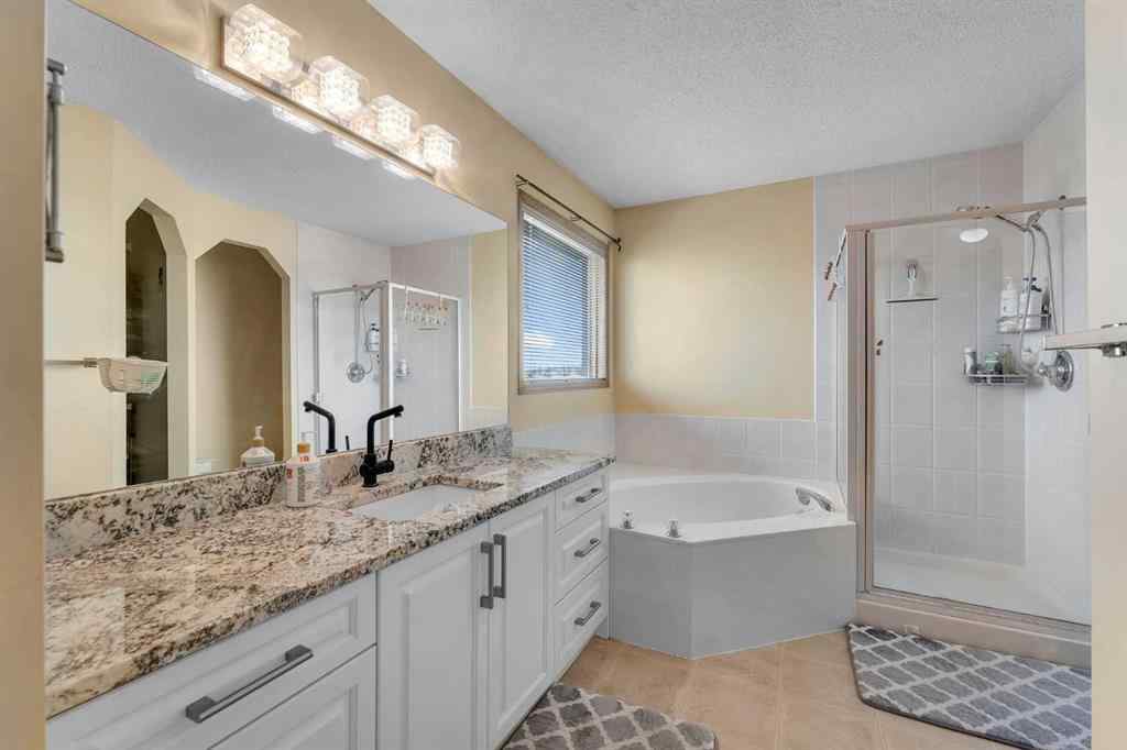 MLS® A2255755 - 220 Edgeridge Gardens NW in Edgemont Calgary, Residential