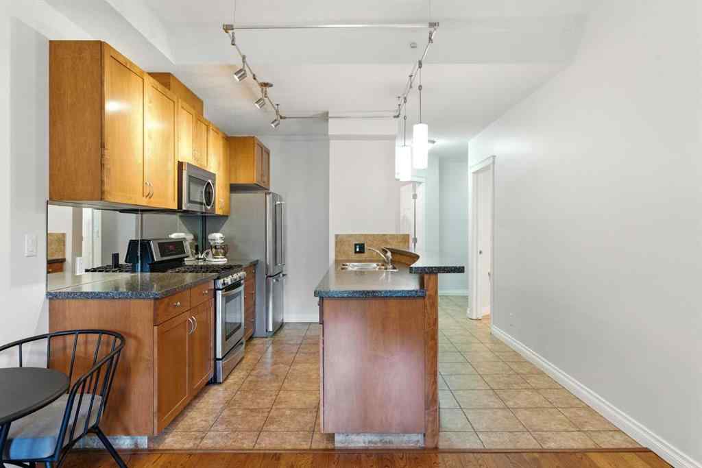MLS® A2255759 - Unit #3203 24 Hemlock Crescent SW in Spruce Cliff Calgary, Residential