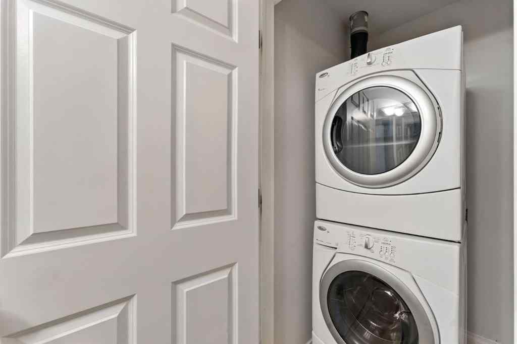 MLS® A2255759 - Unit #3203 24 Hemlock Crescent SW in Spruce Cliff Calgary, Residential