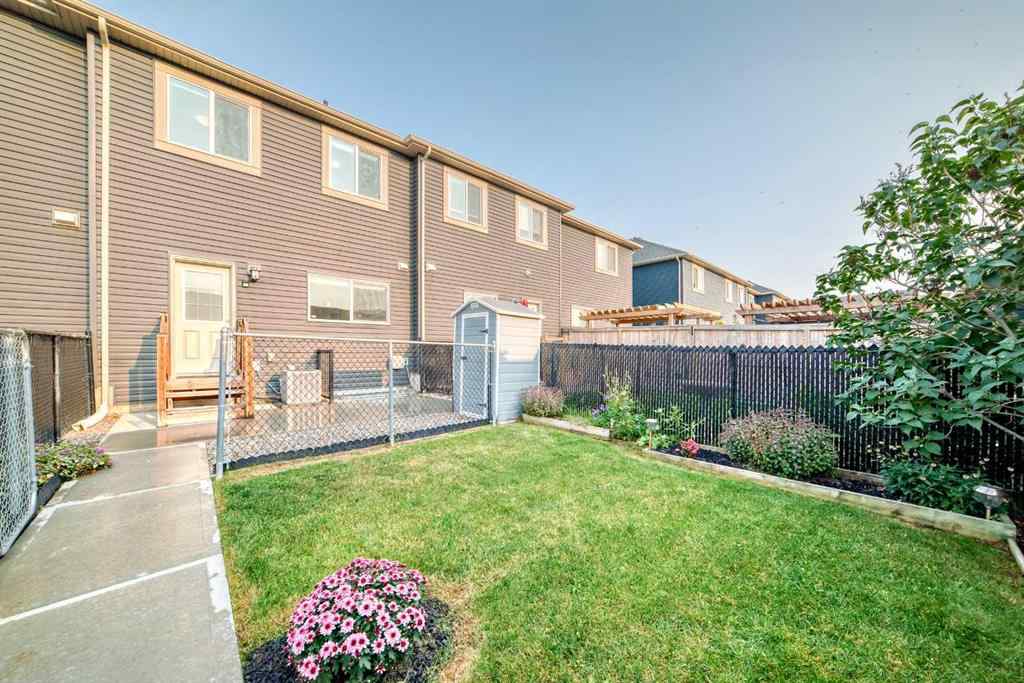 MLS® A2255761 - 610 Hillcrest Road SW in Hillcrest Airdrie, Residential