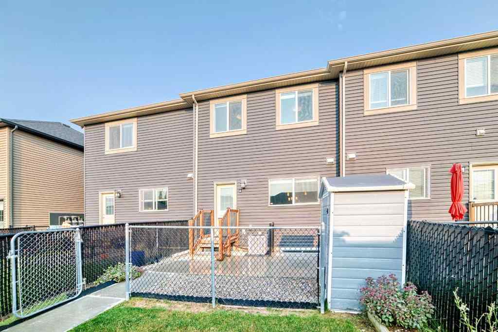 MLS® A2255761 - 610 Hillcrest Road SW in Hillcrest Airdrie, Residential