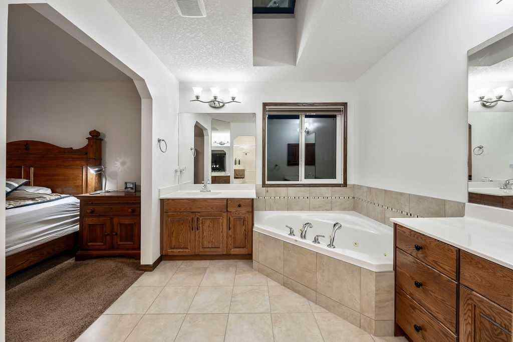 MLS® A2255766 - 414 Boulder Creek Way SE in Boulder Creek Estates Langdon, Residential