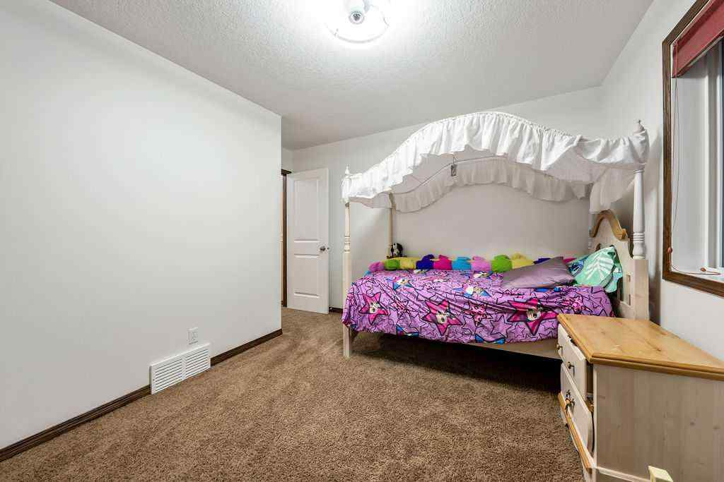 MLS® A2255766 - 414 Boulder Creek Way SE in Boulder Creek Estates Langdon, Residential