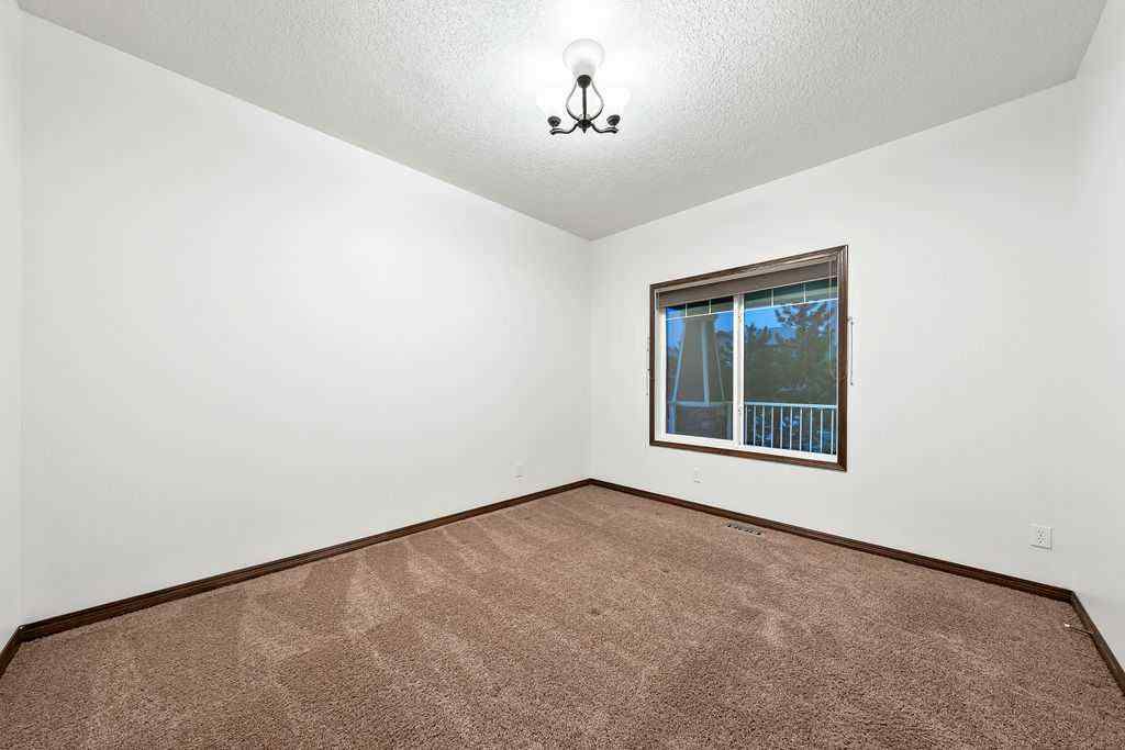 MLS® A2255766 - 414 Boulder Creek Way SE in Boulder Creek Estates Langdon, Residential