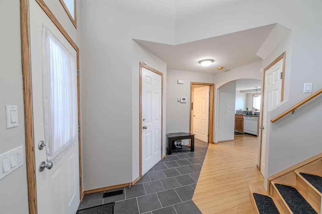 MLS® A2255767 - 192 Somerglen Common SW in Somerset Calgary, Residential