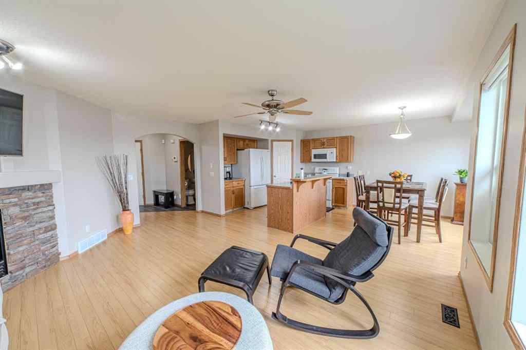 MLS® A2255767 - 192 Somerglen Common SW in Somerset Calgary, Residential