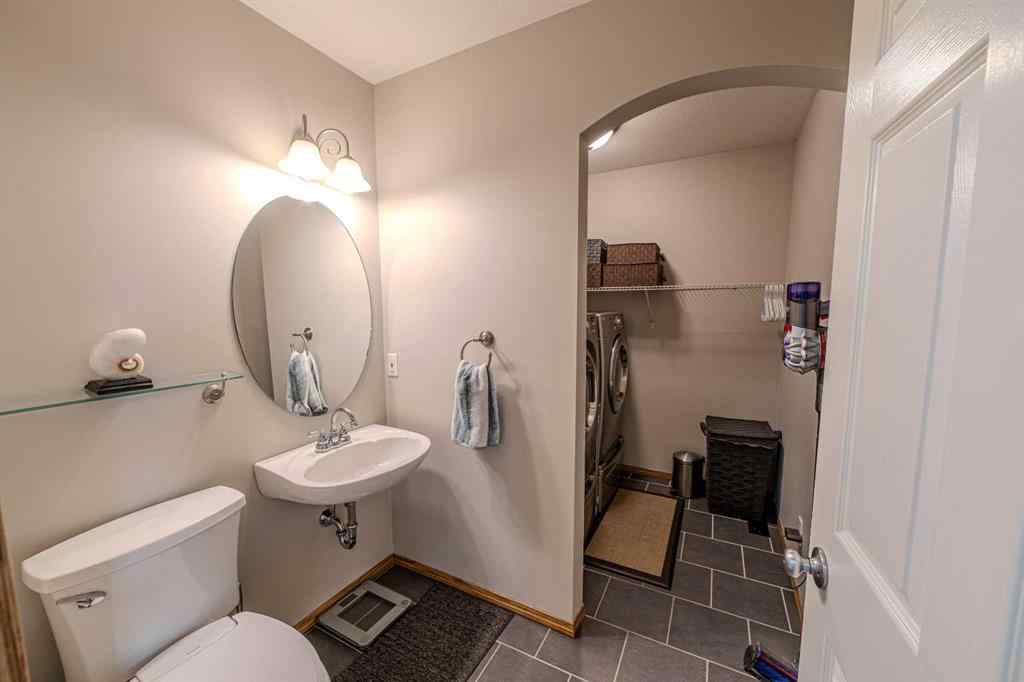 MLS® A2255767 - 192 Somerglen Common SW in Somerset Calgary, Residential