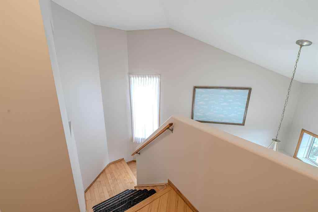 MLS® A2255767 - 192 Somerglen Common SW in Somerset Calgary, Residential