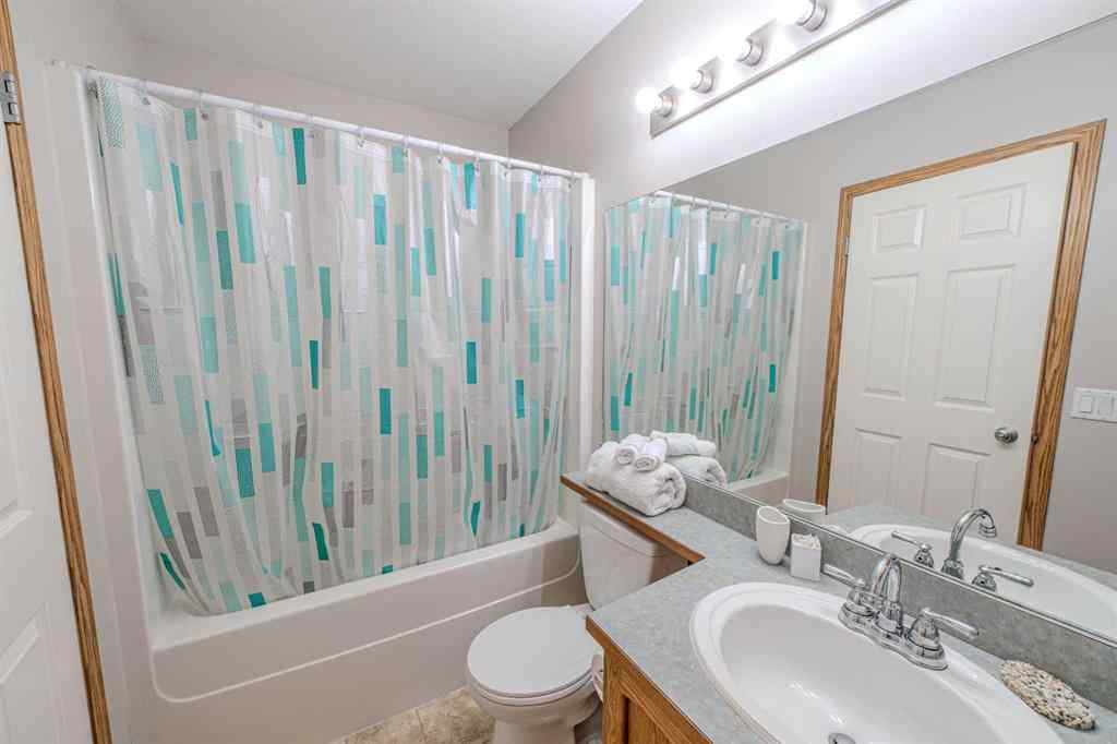 MLS® A2255767 - 192 Somerglen Common SW in Somerset Calgary, Residential
