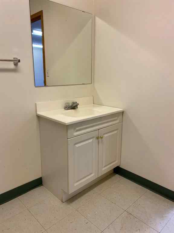 MLS® A2255768 - Unit #2B 4213 42 Avenue  in NONE Whitecourt, Commercial