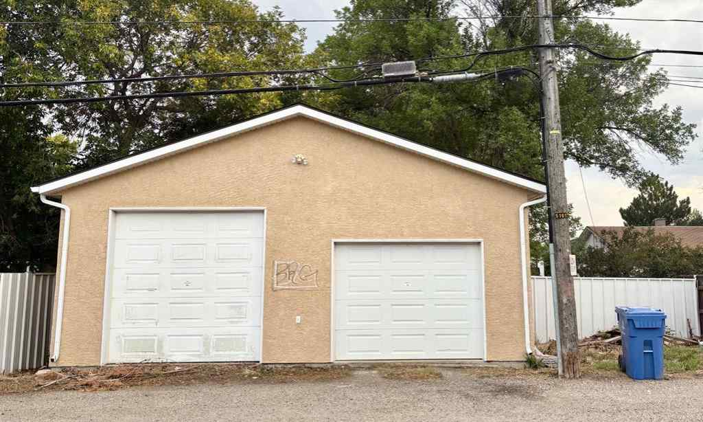 MLS® A2255769 - 1011 10 Avenue N in St Edwards Lethbridge, Residential
