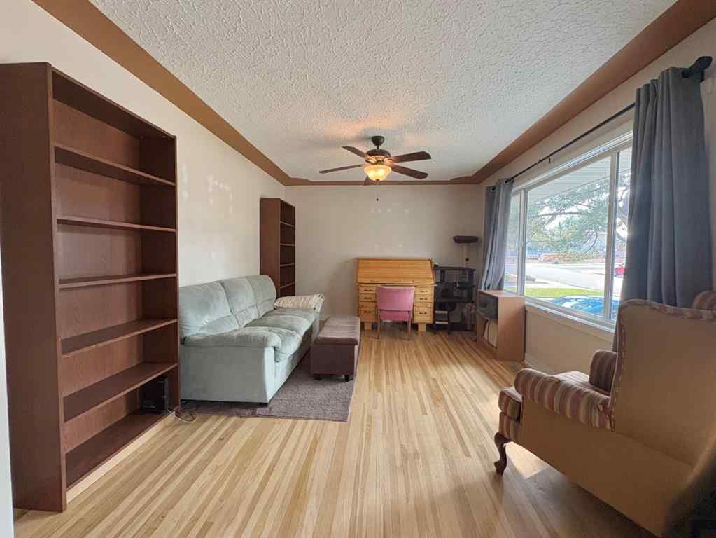 MLS® A2255769 - 1011 10 Avenue N in St Edwards Lethbridge, Residential