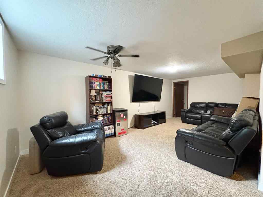 MLS® A2255769 - 1011 10 Avenue N in St Edwards Lethbridge, Residential