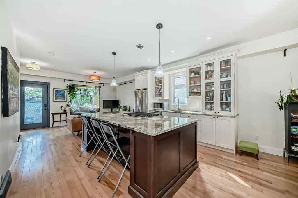 MLS® A2255770 - 813 21 Avenue SE in Ramsay Calgary, Residential