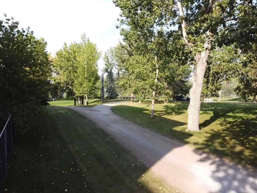 MLS® A2255771 - Unit #7204 14 Hemlock Crescent SW in Spruce Cliff Calgary, Residential