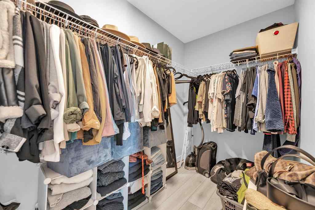 MLS® A2255785 - 236 Chelsea Manor   in Chelsea_CH Chestermere, Residential