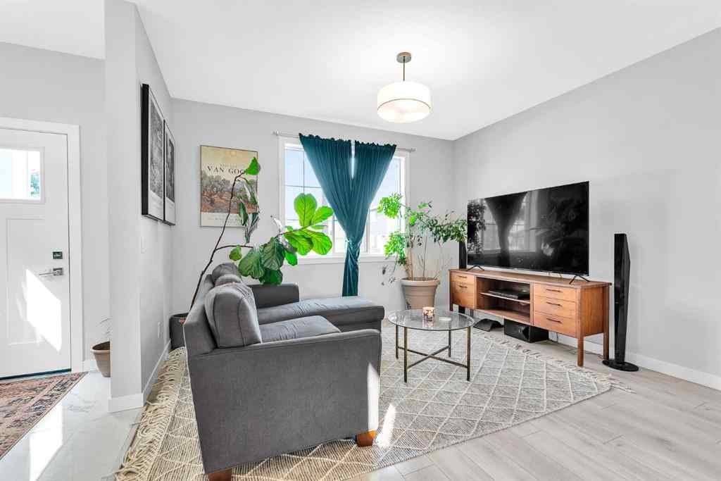 MLS® A2255785 - 236 Chelsea Manor   in Chelsea_CH Chestermere, Residential