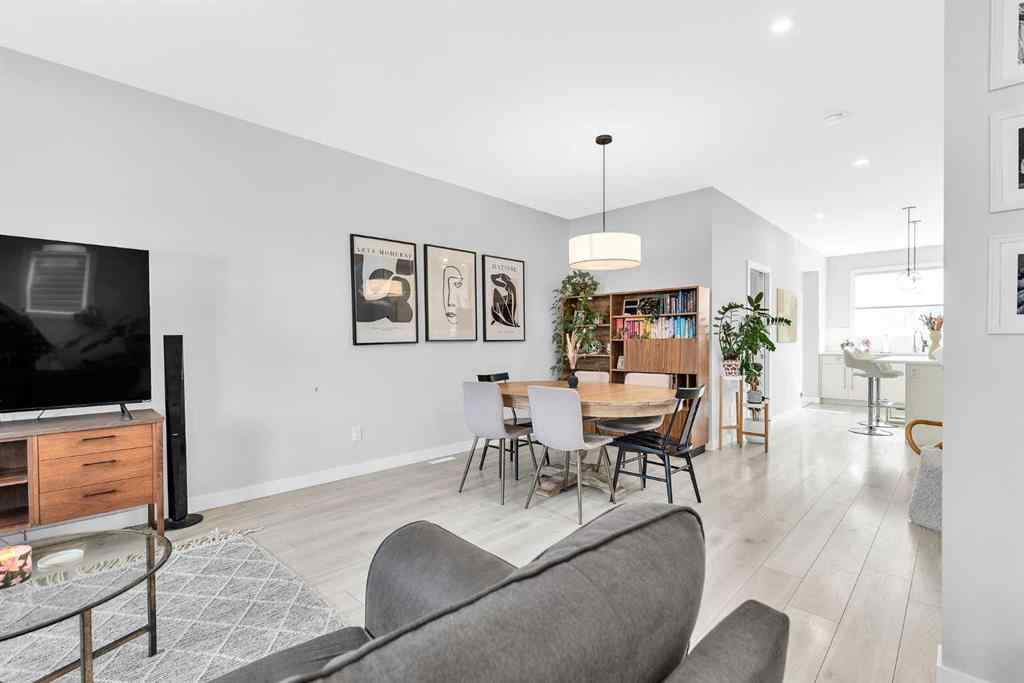 MLS® A2255785 - 236 Chelsea Manor   in Chelsea_CH Chestermere, Residential