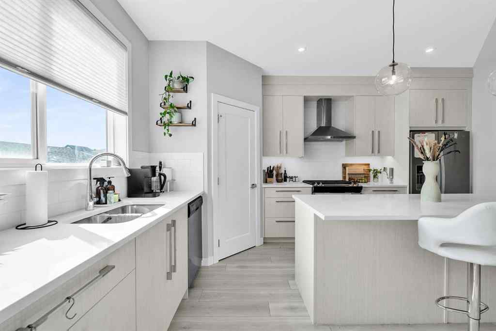 MLS® A2255785 - 236 Chelsea Manor   in Chelsea_CH Chestermere, Residential