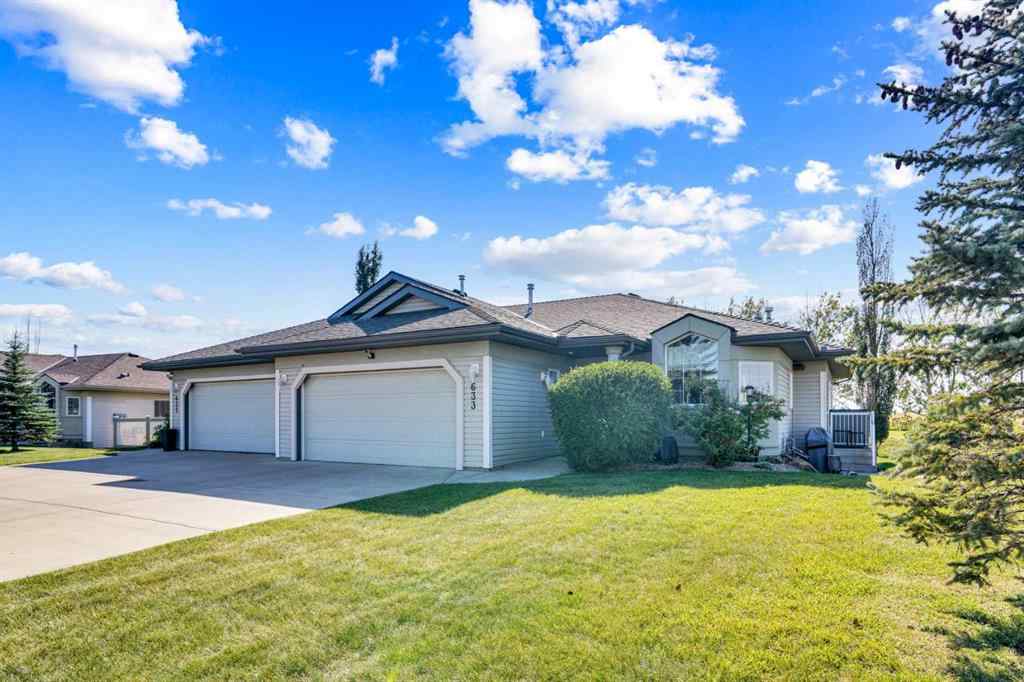 MLS® A2255791 - 633 Advent Bay  in Prince Of Peace Village Rural Rocky View County, Residential