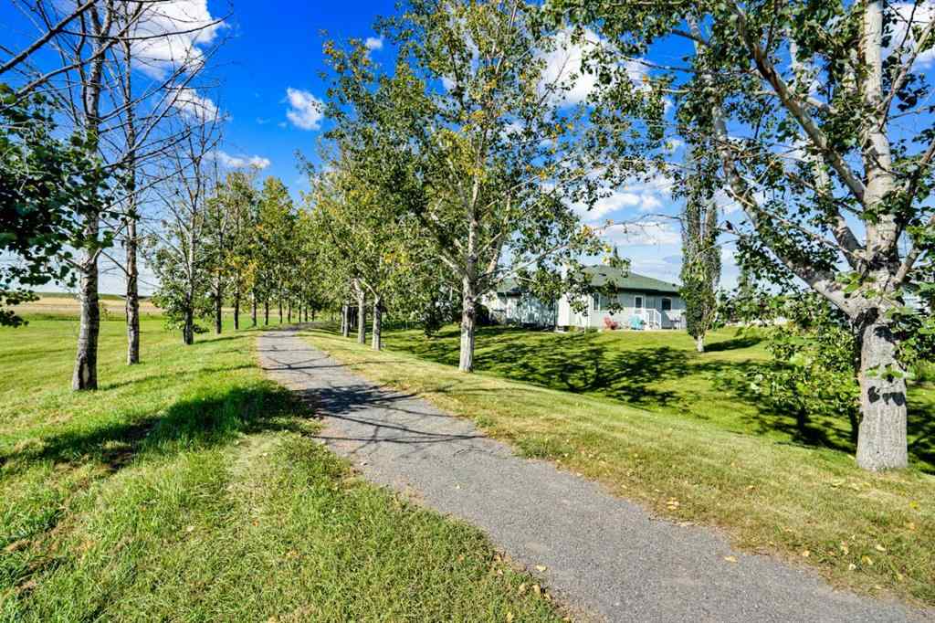 MLS® A2255791 - 633 Advent Bay  in Prince Of Peace Village Rural Rocky View County, Residential